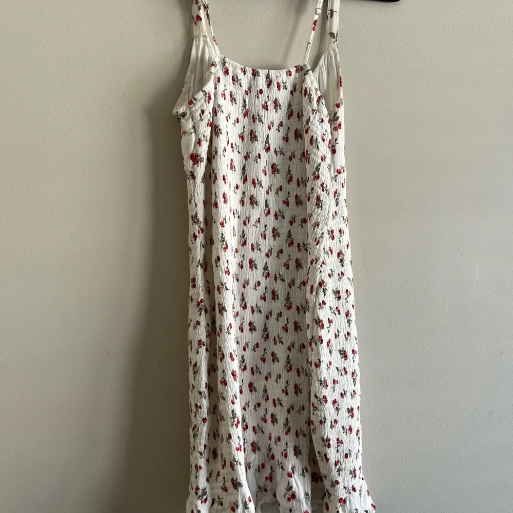 Abercrombie&Fitch fitted cherry dress size Medium - Picture 2 of 4